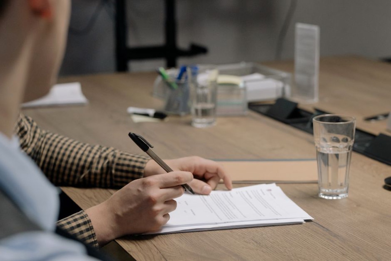 Signing document desk pen - Clientele Funeral Cover