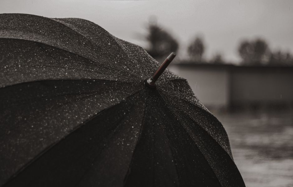 FinChoice Funeral Cover Umbrella protection rain - FinChoice Funeral Cover