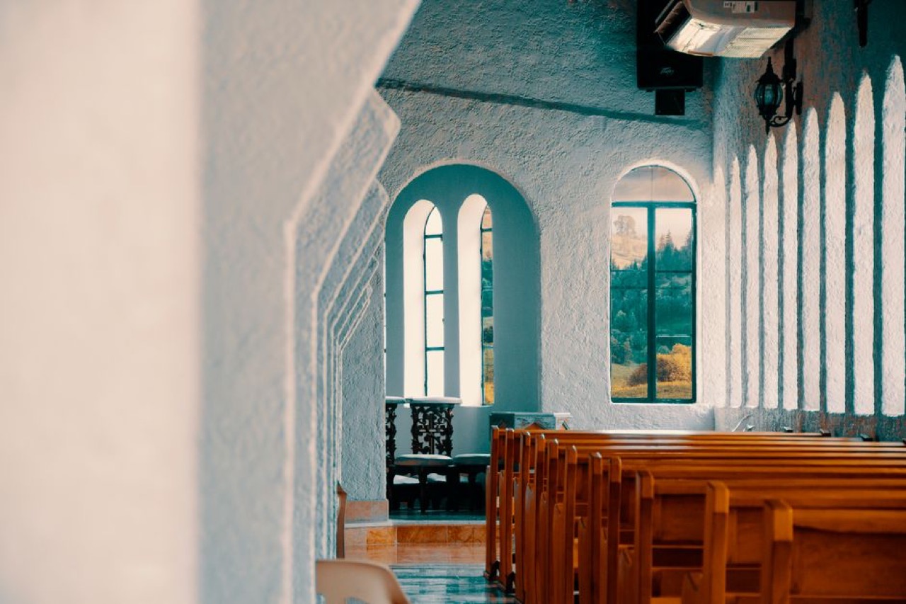 Funeral parlours in Johannesburg: how to choose and what the City charges Quiet chapel pews - Funeral parlours in Johannesburg: how to choose and what the City charges