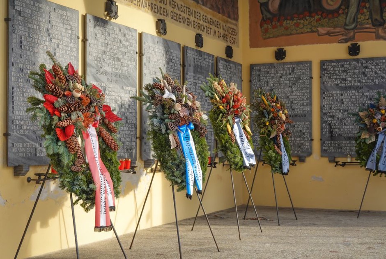 Funeral parlours in Mthatha: costs, repatriation and how to choose Memorial wreath flowers - Funeral parlours in Mthatha: costs, repatriation and how to choose