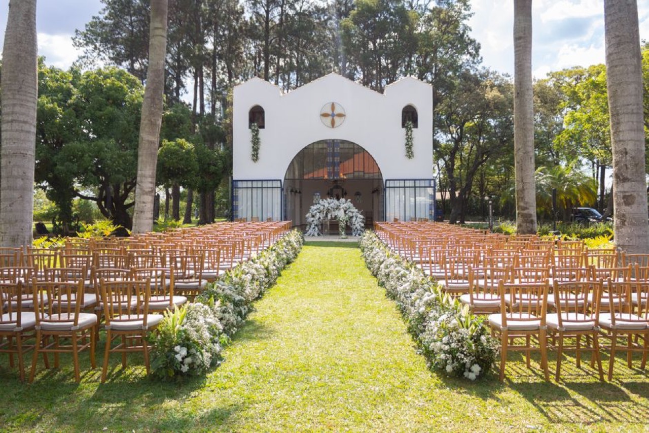Funeral parlours in Pietermaritzburg (Msunduzi): costs and how to choose White flowers church - Funeral parlours in Pietermaritzburg (Msunduzi): costs and how to choose
