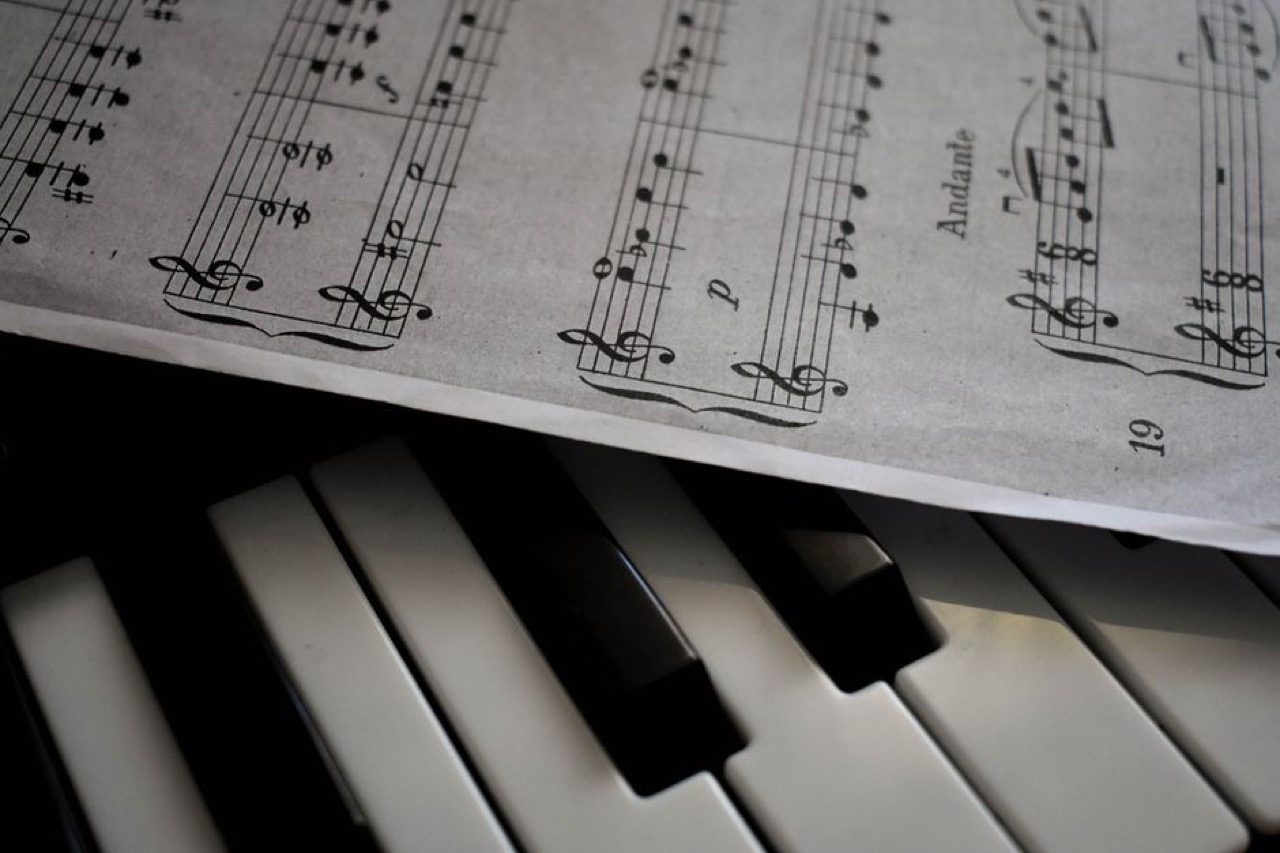 Funeral songs and hymns for a service Sheet music piano - Funeral songs and hymns for a service